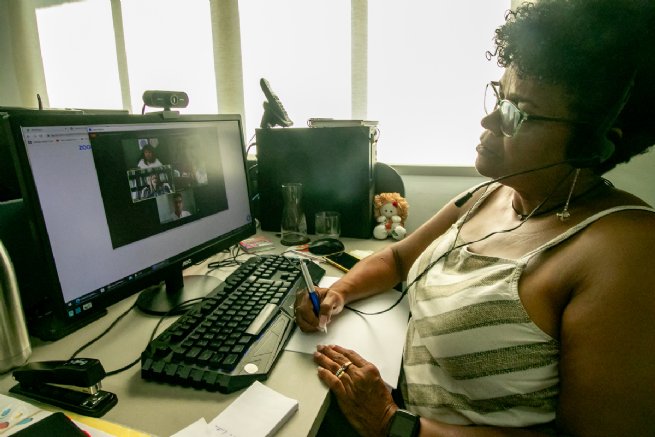 Foto: Profissionais da Educação de São Sebastião discutem inclusão em evento promovido pela FGV