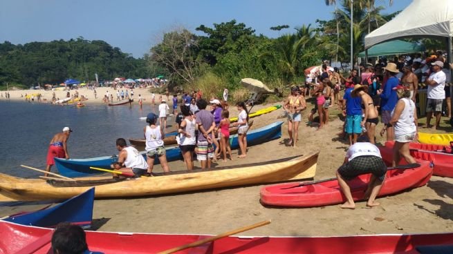 Foto: São Sebastião recebe 28ª Regata de Canoa Caiçara de Barra do Una