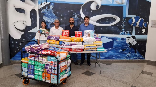 Foto: Fundo Social recebe doação de fraldas infantis pelo ‘ingresso solidário’