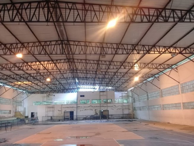 Foto: Prefeitura avança na obra de reforma do ginásio da escola municipal Nair Ribeiro