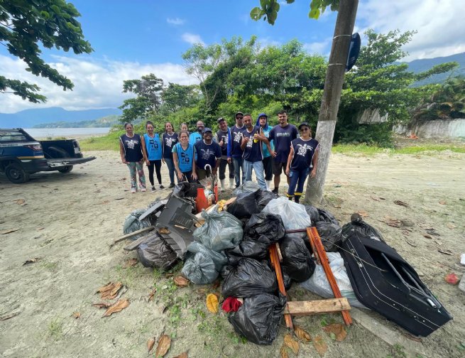 Foto: Prefeitura de São Sebastião participa de ação de limpeza e educação ambiental no mangue da Enseada