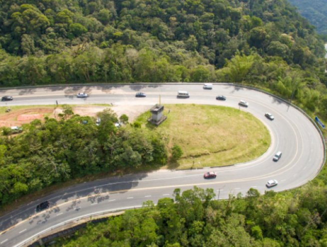 Foto: Governo do Estado suspende operação descida na Rodovia dos Tamoios
