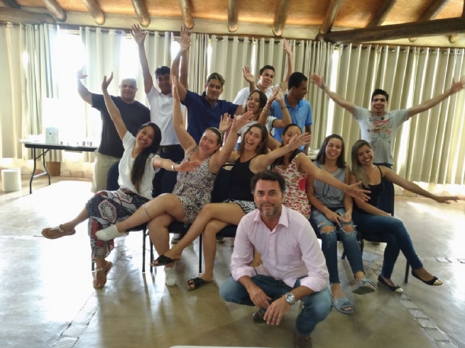 Foto: Prefeitura forma alunos em curso de Técnicas de Captação de Reservas para Recepcionistas de Hotéis e Pousadas 